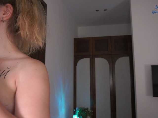 EzheVika's BongaCams profile