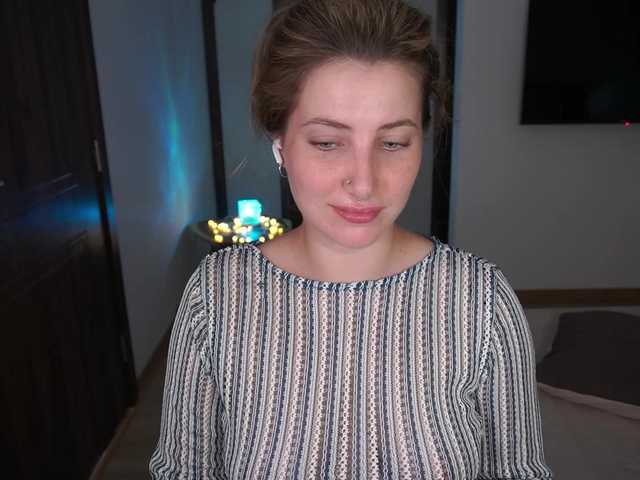 EzheVika live cam on BongaCams