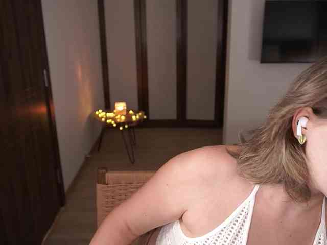 EzheVika Sex Cam Show