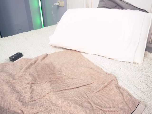 new1dee live cam on BongaCams