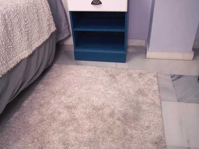 new1dee live cam on BongaCams