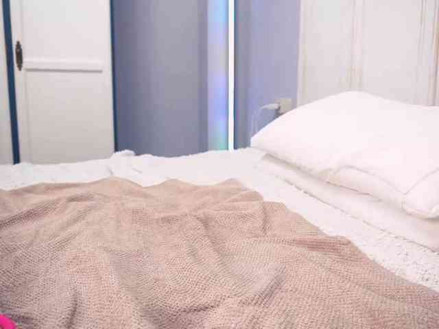 new1dee webcam