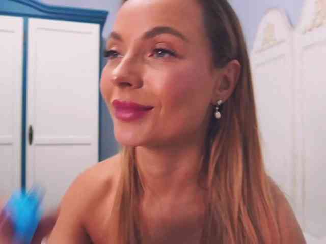 new1dee webcam
