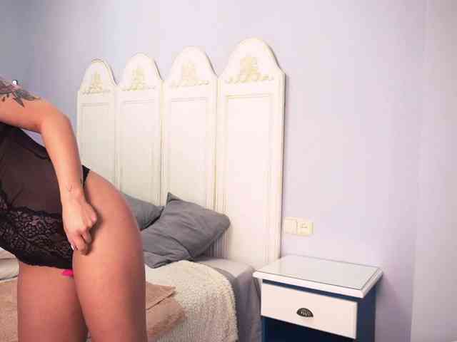 new1dee webcam