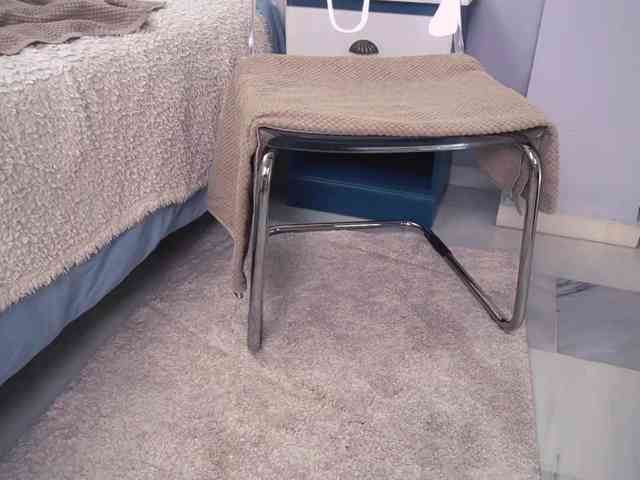 new1dee webcam