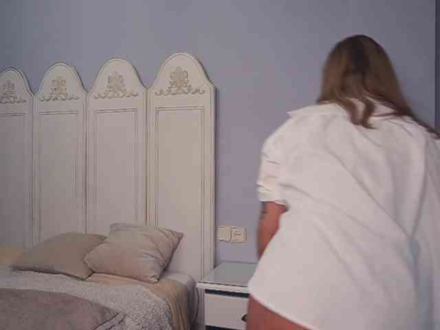 new1dee webcam