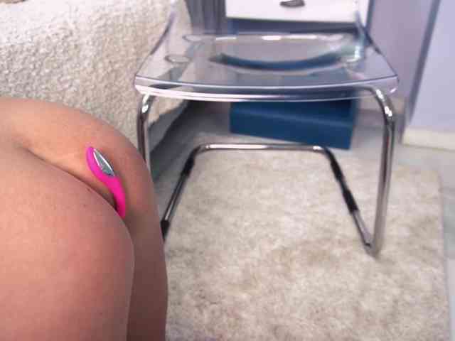 new1dee webcam