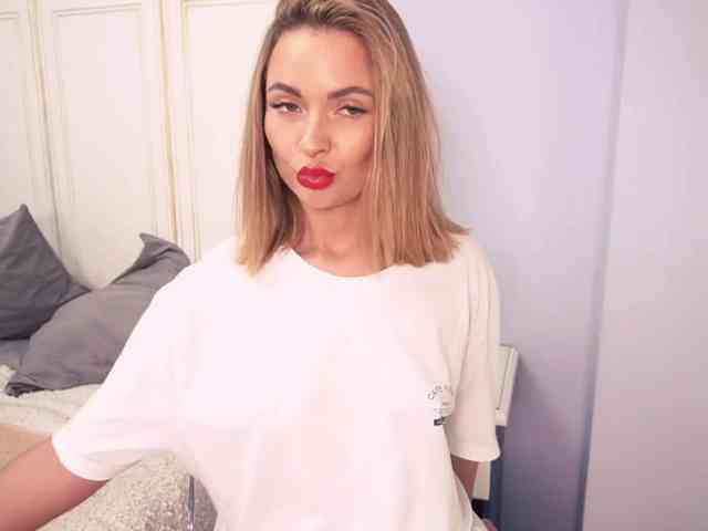 new1dee webcam