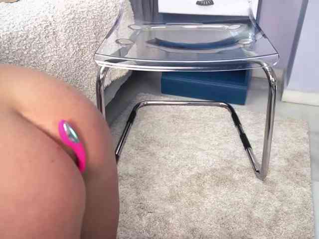 new1dee webcam