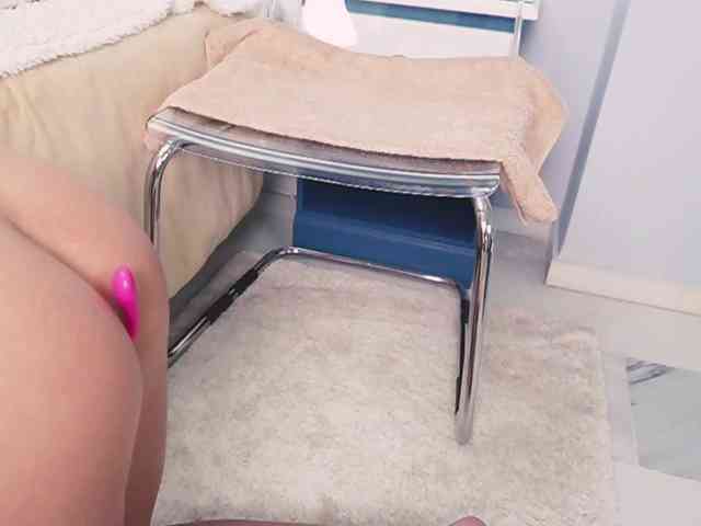 new1dee webcam