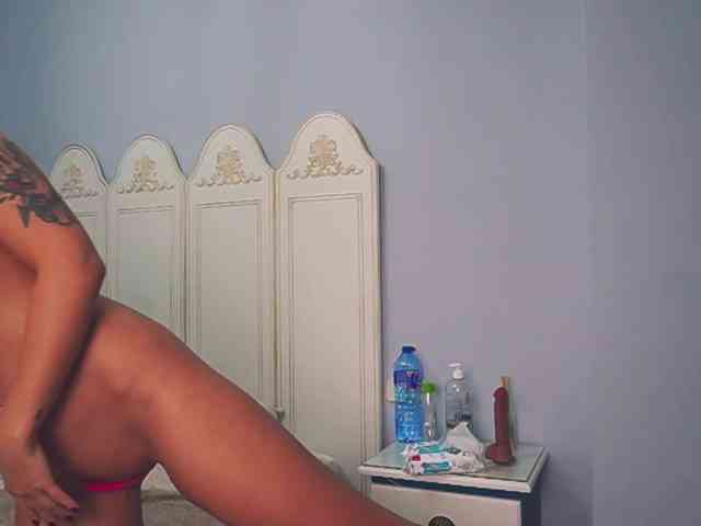 new1dee webcam