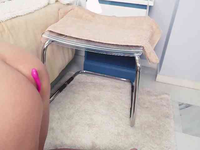 new1dee webcam