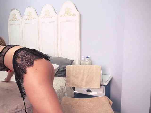 new1dee webcam