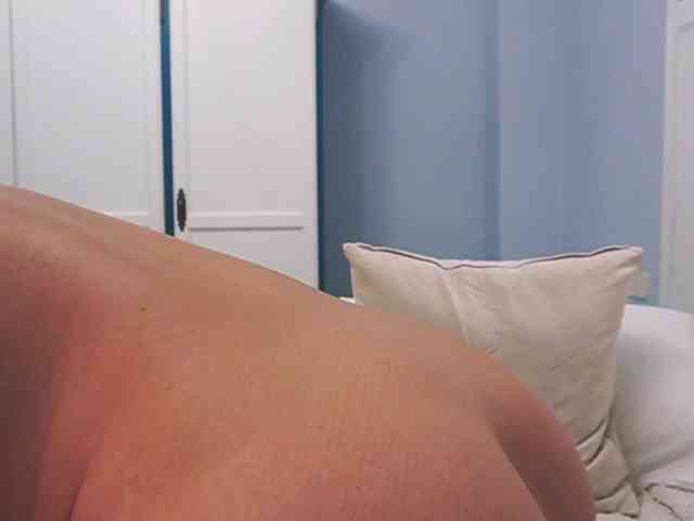 new1dee webcam