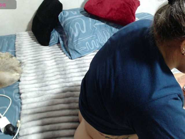 paloma12 live cam on BongaCams