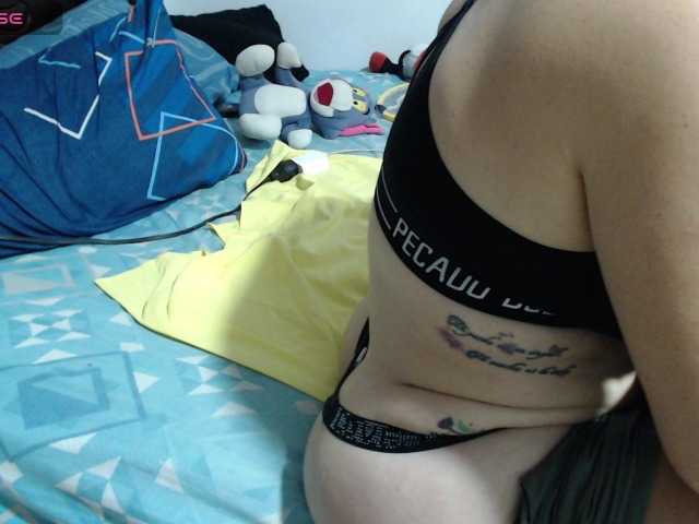 paloma12 live cam on BongaCams