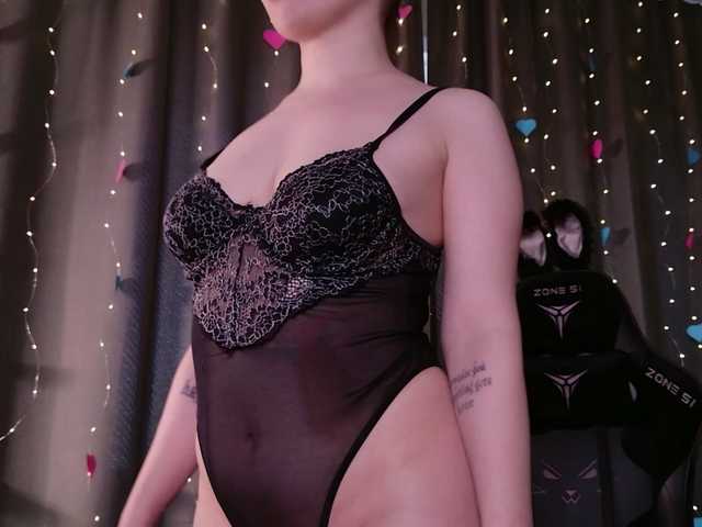 callmetori's BongaCams show and profile