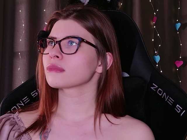 callmetori's BongaCams show and profile