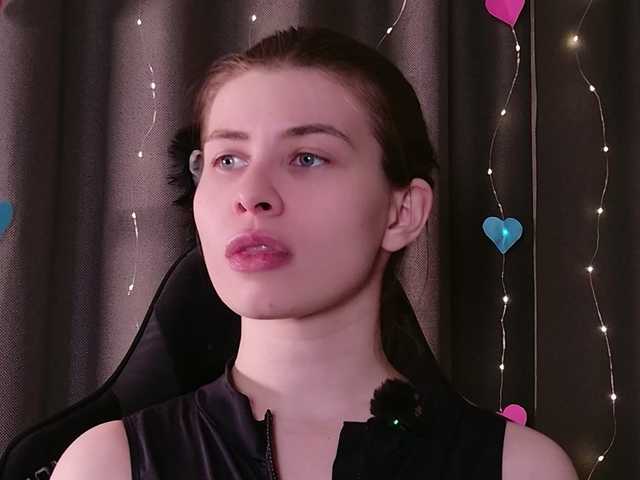 callmetori's BongaCams show and profile