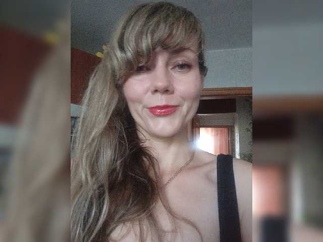 NinonDePeace live cam on BongaCams