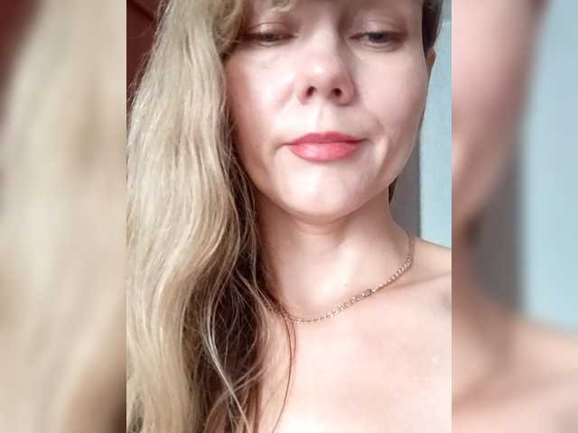 NinonDePeace live cam on BongaCams