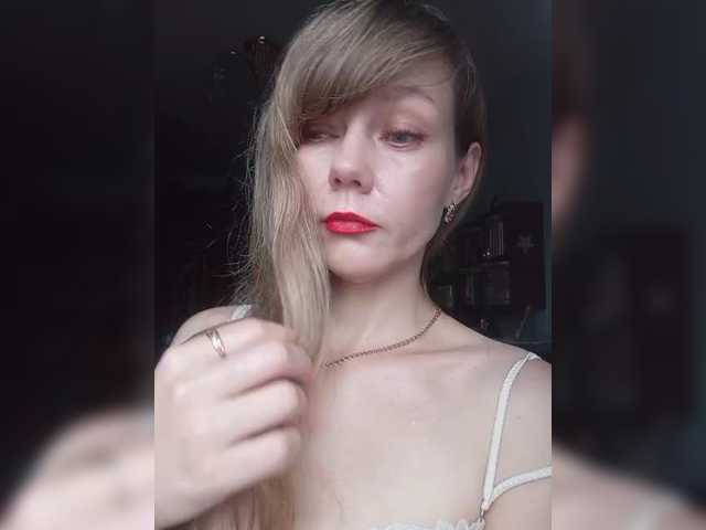 NinonDePeace live cam