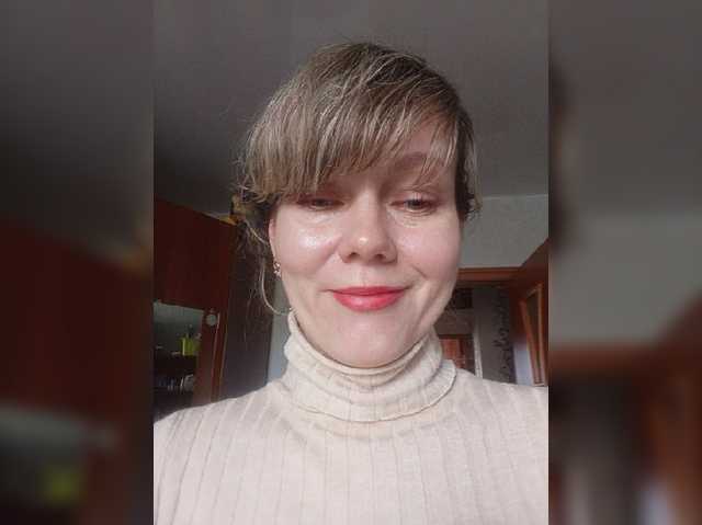 NinonDePeace, en directo ahora en BongaCams
