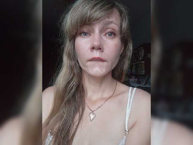 NinonDePeace live cam on BongaCams
