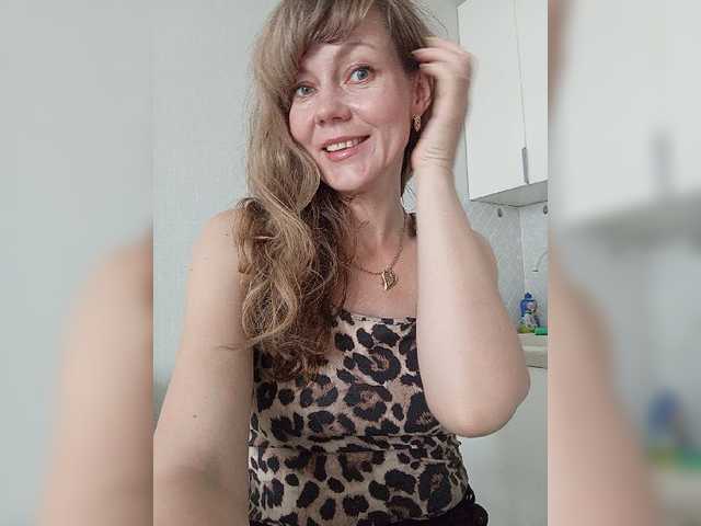 NinonDePeace live webcam show
