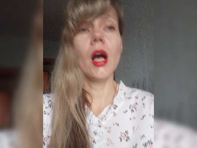 NinonDePeace live cam on BongaCams