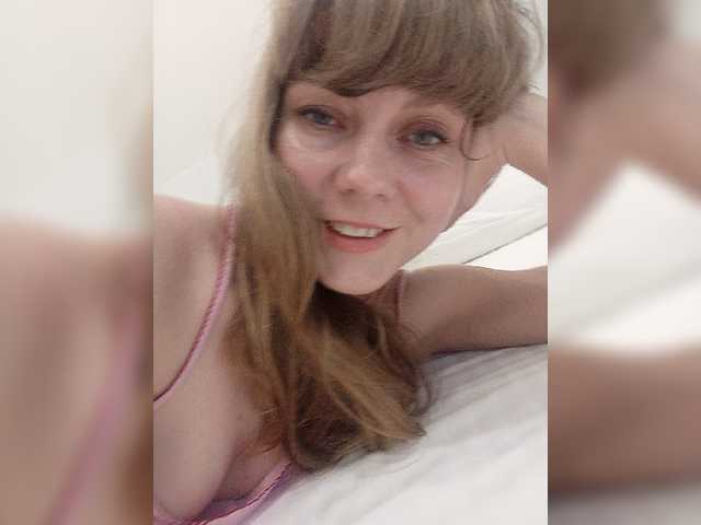 NinonDePeace webcam