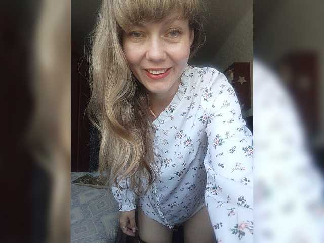 NinonDePeace live cam on BongaCams