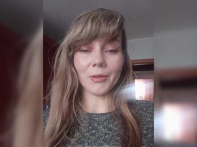 NinonDePeace's BongaCams show and profile