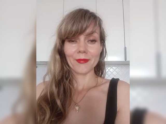 NinonDePeace live cam preview