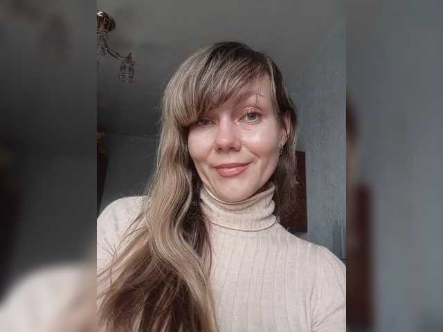 NinonDePeace, en directo ahora en BongaCams