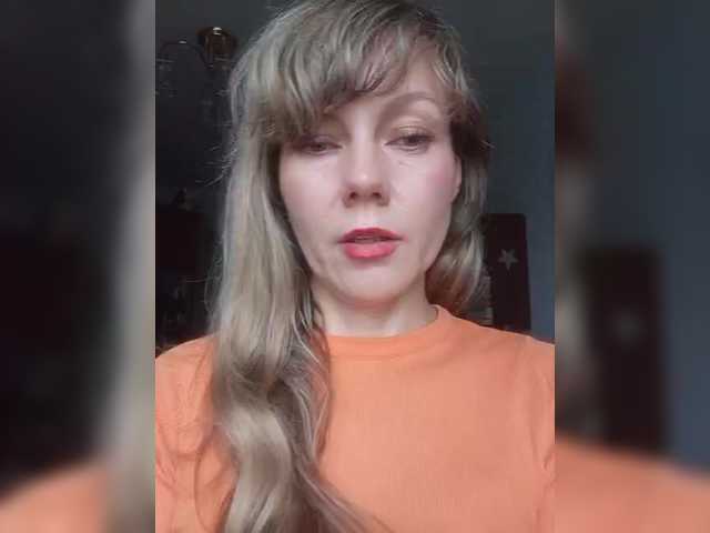 NinonDePeace live cam on BongaCams