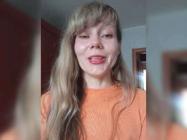 модель NinonDePeace