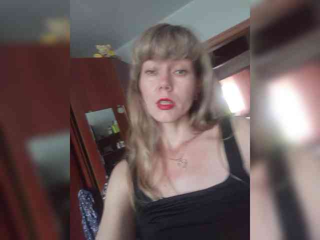 NinonDePeace Sex Cam Show