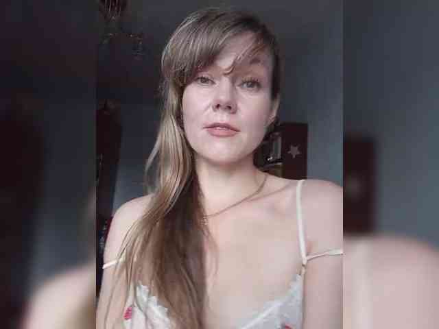 NinonDePeace webcam