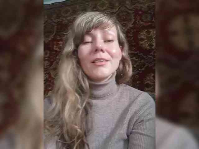 NinonDePeace webcam