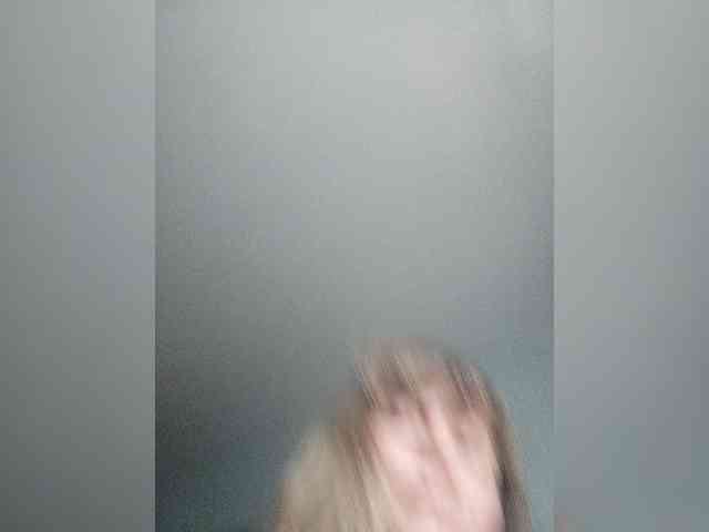 NinonDePeace webcam