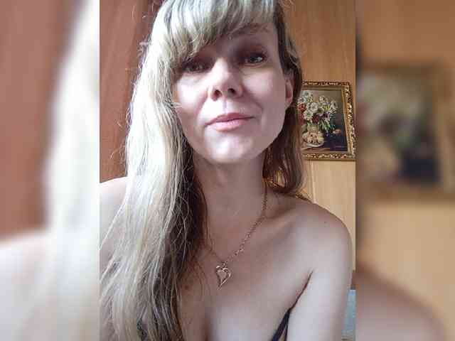 NinonDePeace webcam