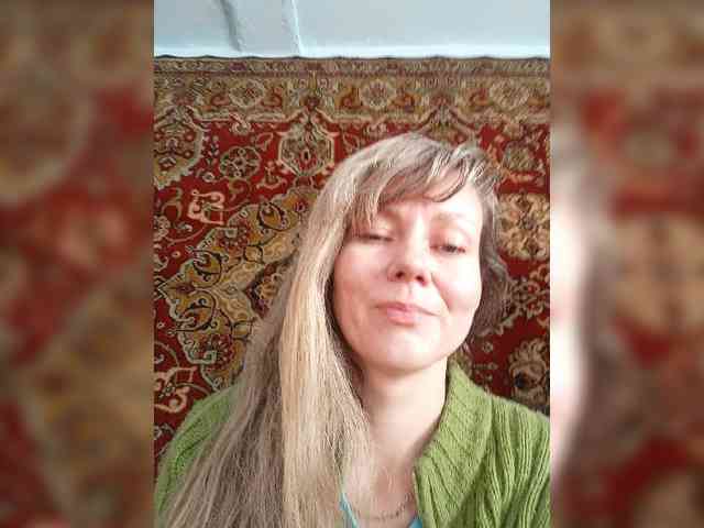 NinonDePeace webcam