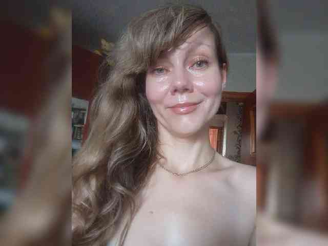 NinonDePeace webcam