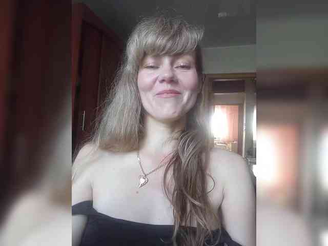NinonDePeace webcam