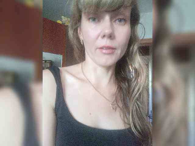 NinonDePeace webcam