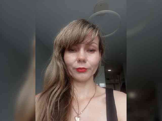 NinonDePeace webcam