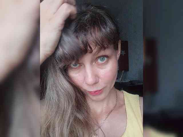 NinonDePeace webcam