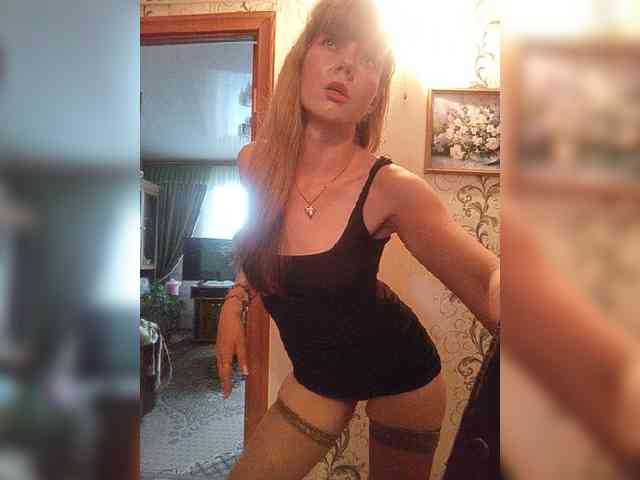 NinonDePeace webcam