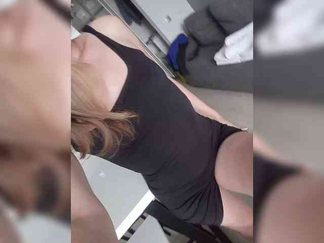 NinonDePeace webcam